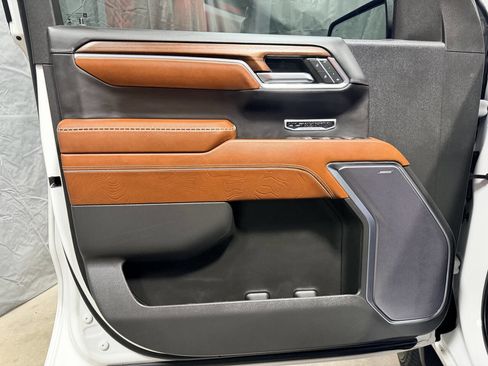 Used 2023 GMC Sierra 1500 Denali Ultimate image 11