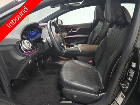 Used 2022 Mercedes-Benz EQS 580 4MATIC Sedan image 3