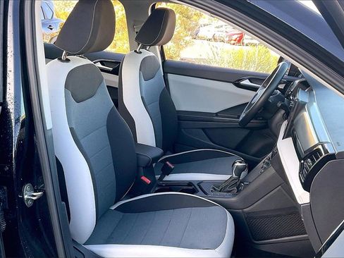 Used 2025 Volkswagen Taos S image 7