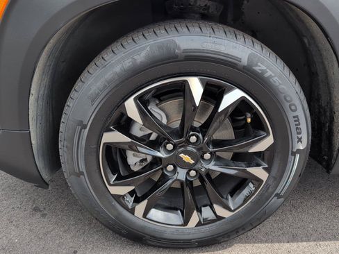 Used 2022 Chevrolet TrailBlazer LT w/ Convenience Package FWD image 10