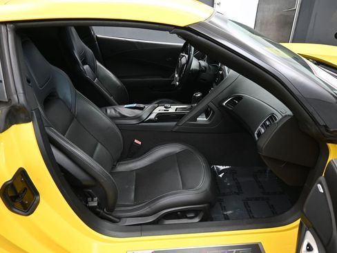 Used 2019 Chevrolet Corvette Grand Sport w/ Carbon Flash Badge Package image 28