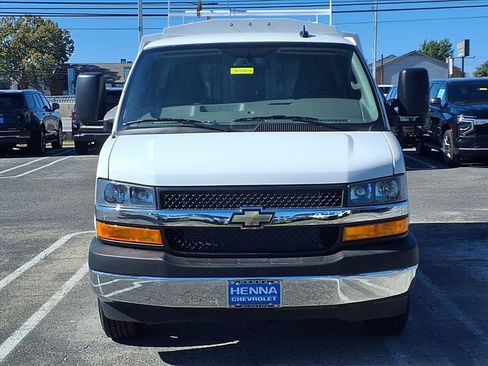New 2025 Chevrolet Express 3500 w/ Power Convenience Package image 2