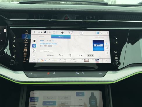 Used 2024 Jeep Wagoneer Launch Edition image 6