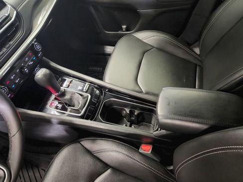 Used 2024 Jeep Compass Limited w/ High Altitude Package image 26