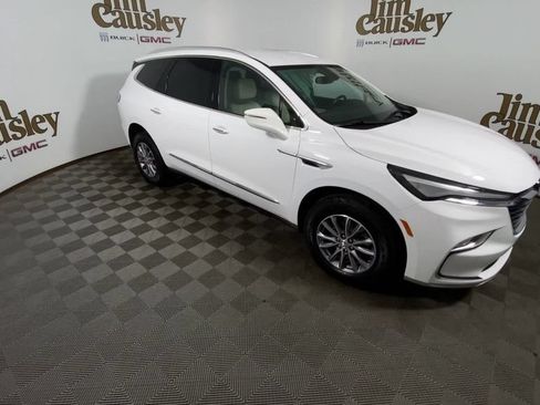 Used 2024 Buick Enclave Essence w/ Trailering Package, 5000 lbs. FWD image 2