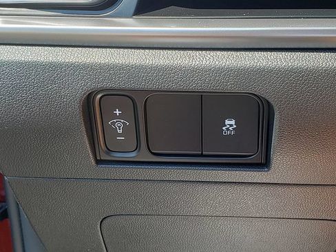 Certified 2024 Kia Sorento S FWD image 17