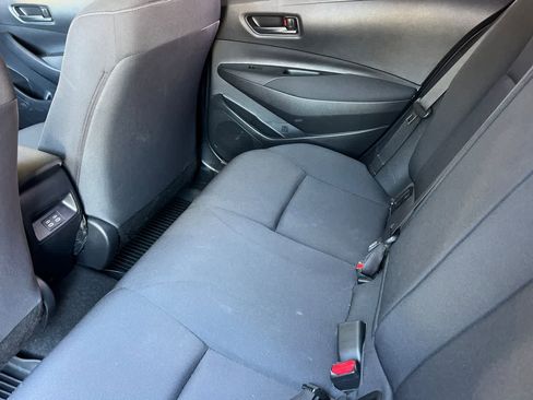 Used 2023 Toyota Corolla LE image 5