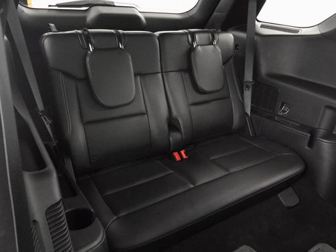 Used 2020 Ford Explorer ST w/ ST Street Pack image 29