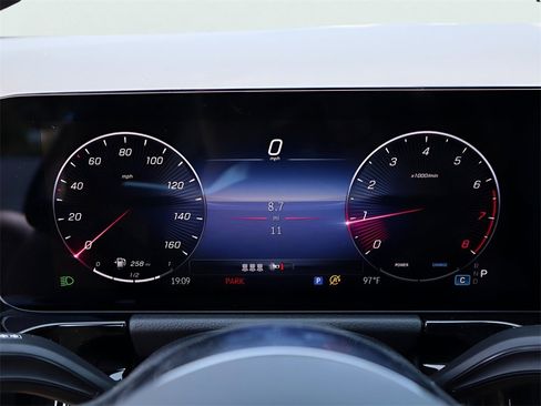 New 2026 Mercedes-Benz GLA 250 4MATIC image 36