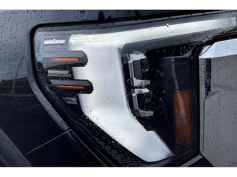 Used 2025 GMC Sierra 3500 Denali w/ Denali Reserve Package image 33