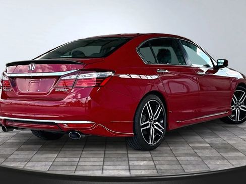 Used 2016 Honda Accord Sport image 6