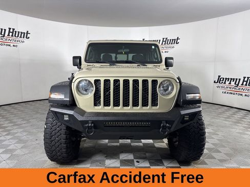 Used 2020 Jeep Gladiator Sport w/ Quick Order Package 24S image 4