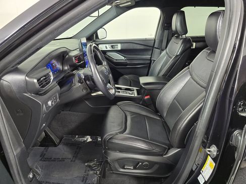 Used 2020 Ford Explorer ST w/ ST Street Pack AWD/4WD image 24