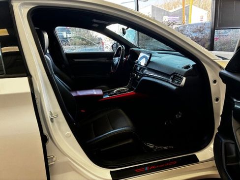 Used 2022 Honda Accord Sport image 30