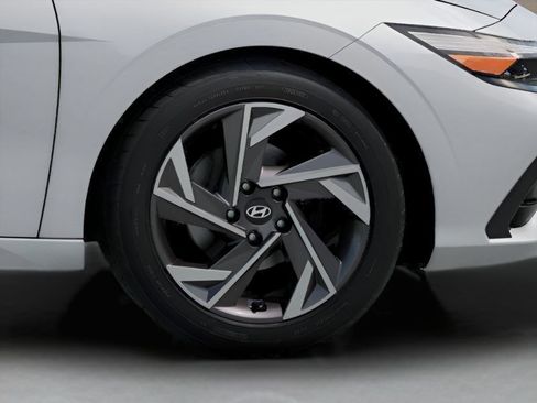 New 2026 Hyundai Elantra SEL Sport Premium FWD image 8