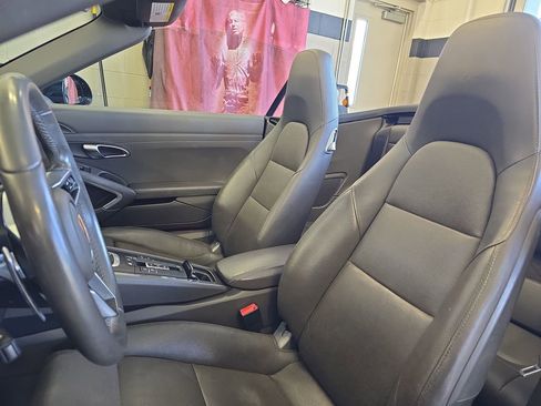 Used 2018 Porsche 911 Carrera image 15