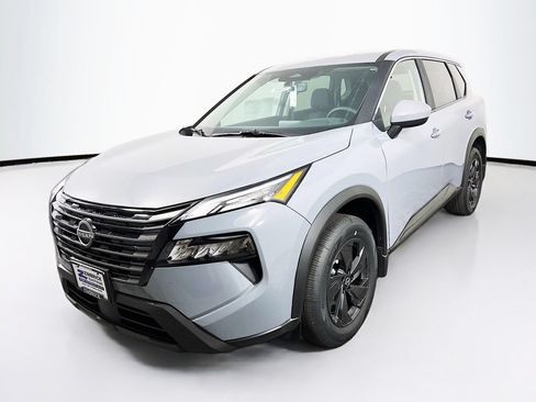 New 2026 Nissan Rogue SV w/ Cold Weather Package AWD/4WD image 3