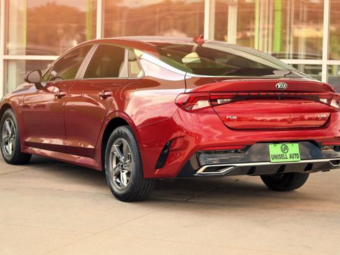 Used 2021 Kia K5 LXS FWD image 5