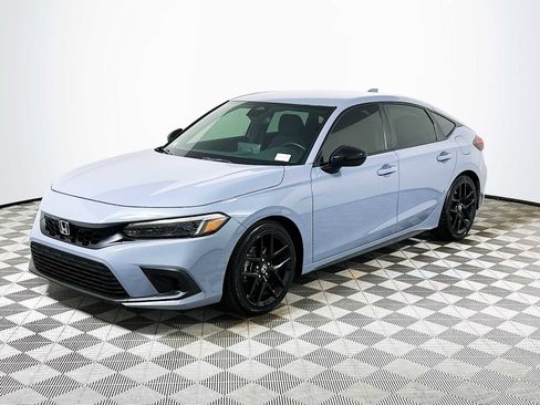 Used 2022 Honda Civic Sport image 3