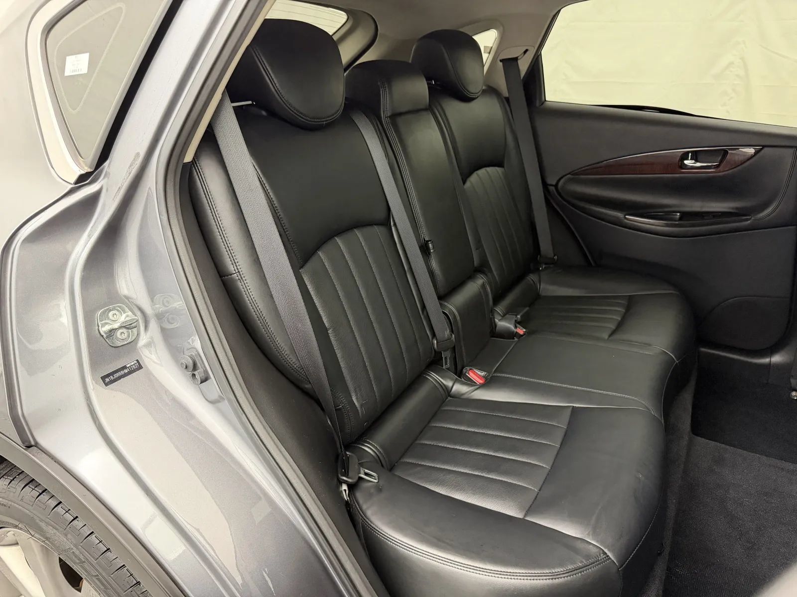 Used 2017 INFINITI QX50 AWD w/ Premium Package image 18
