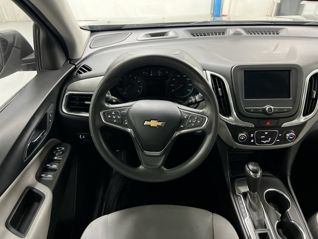 Used 2020 Chevrolet Equinox LS FWD image 11