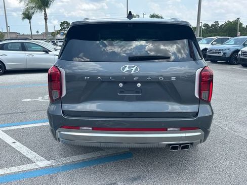 Used 2024 Hyundai Palisade Calligraphy FWD image 7
