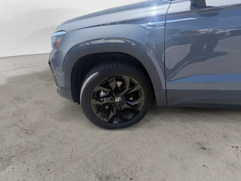 Certified 2023 Volkswagen Taos SE w/ Black Wheel Package FWD image 14