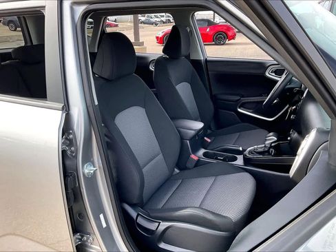 Used 2024 Kia Soul LX w/ Option Group 015 image 8