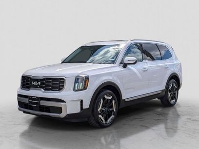 Certified 2023 Kia Telluride S w/ S Sunroof Package