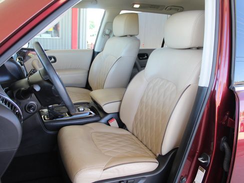 Used 2023 Nissan Armada Platinum w/ Captain's Chairs Package RWD image 59