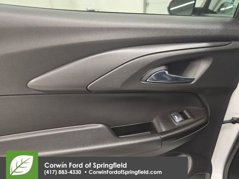 Used 2023 Chevrolet TrailBlazer LT w/ Convenience Package image 17