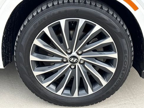 Used 2023 Hyundai Palisade Calligraphy image 19