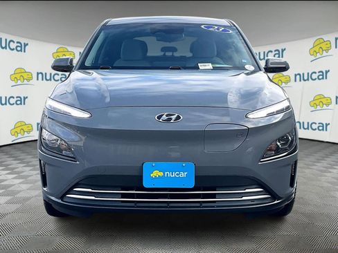 Used 2023 Hyundai Kona SE image 2