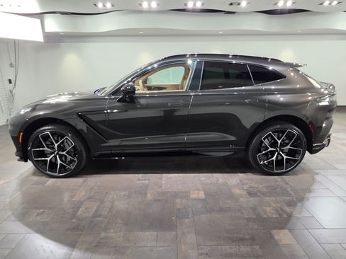 Used 2026 Aston Martin DBX 707 AWD/4WD image 22