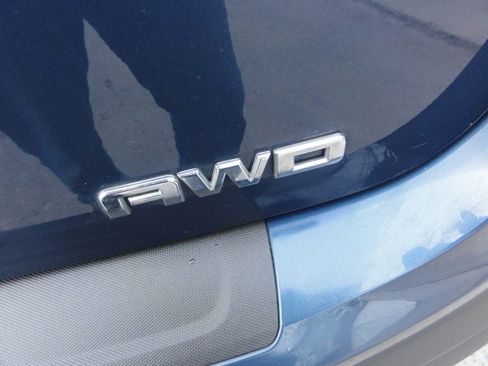 Used 2017 GMC Terrain SLE AWD/4WD image 8