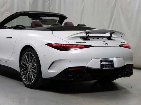 New 2026 Mercedes-Benz SL 63 AMG 4MATIC image 8
