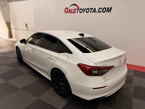 Used 2022 Honda Civic Sport image 10