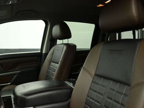 Used 2017 Nissan Titan Platinum Reserve AWD/4WD image 10