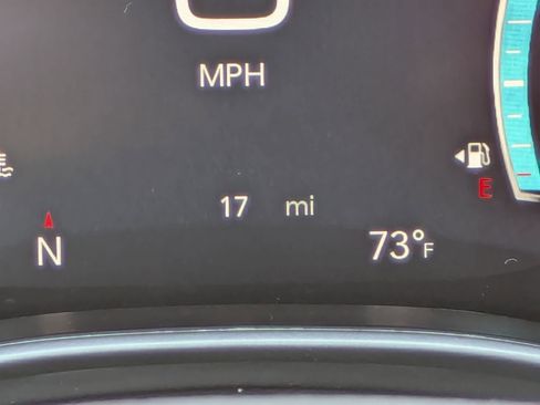 New 2026 Chrysler Pacifica Select FWD image 11