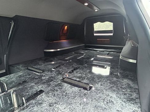 Used 2010 Cadillac DTS Hearse image 27