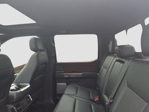 Used 2022 Ford F150 Lariat w/ Equipment Group 502A High AWD/4WD image 10
