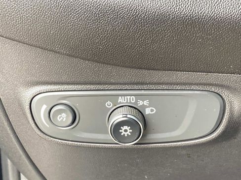 Used 2023 Chevrolet Equinox RS image 22