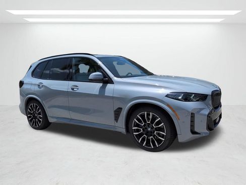 New 2026 BMW X5 xDrive50e w/ M Sport Package AWD/4WD image 2