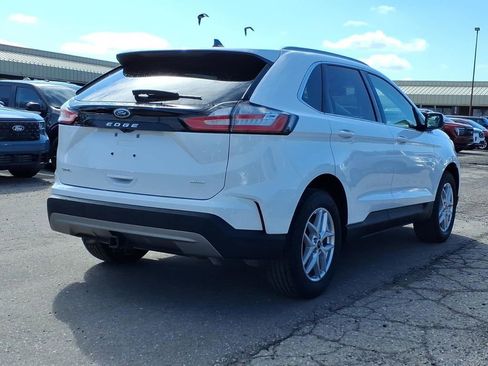 Used 2023 Ford Edge SEL w/ Convenience Package image 5