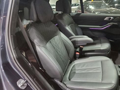 Used 2022 BMW X7 M50i w/ Executive Package AWD/4WD image 29