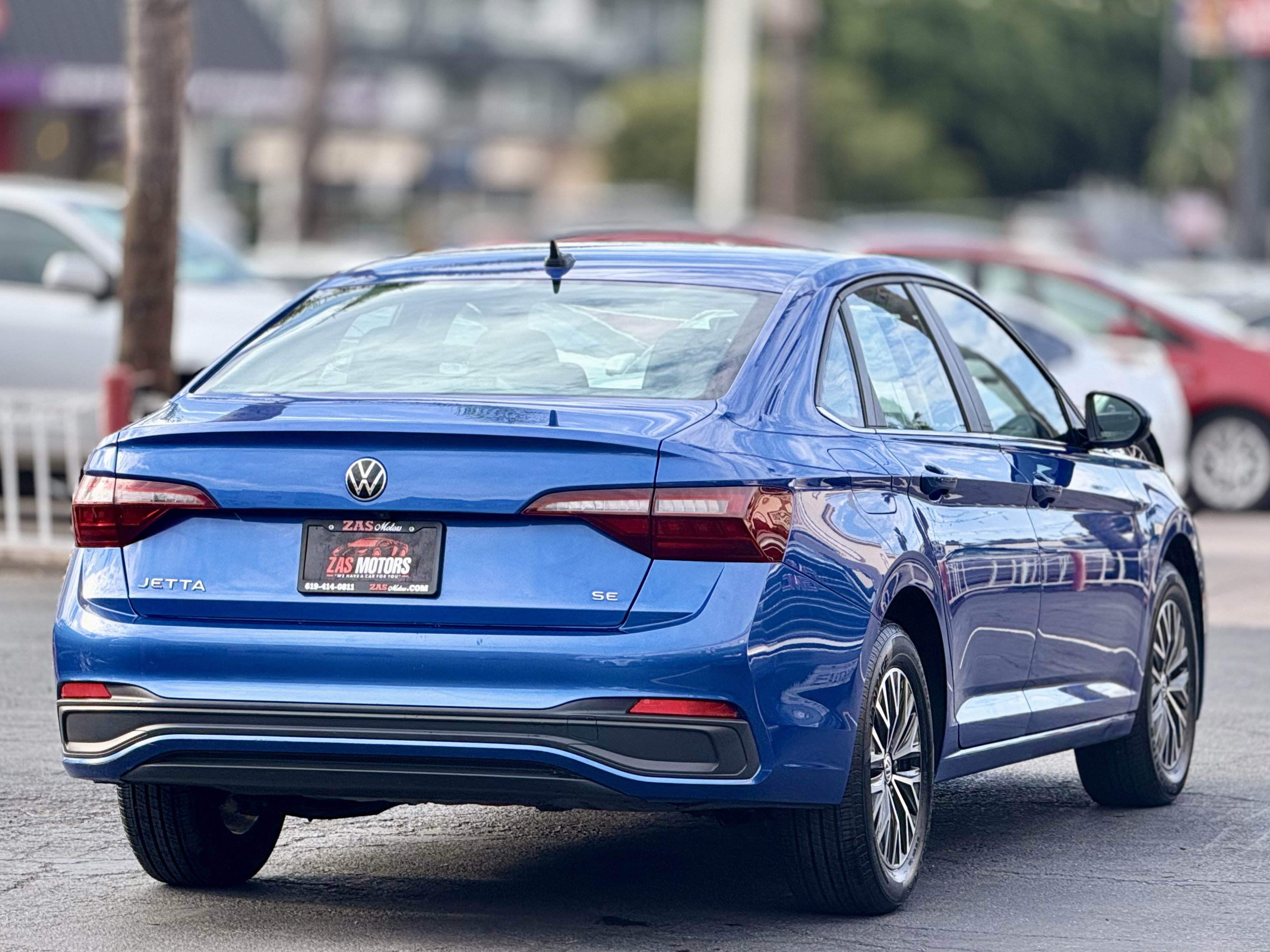 Used 2024 Volkswagen Jetta SE FWD image 13