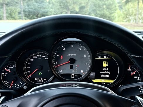 Used 2016 Porsche Panamera GTS image 27