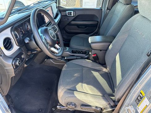 Used 2024 Jeep Wrangler Sahara image 24