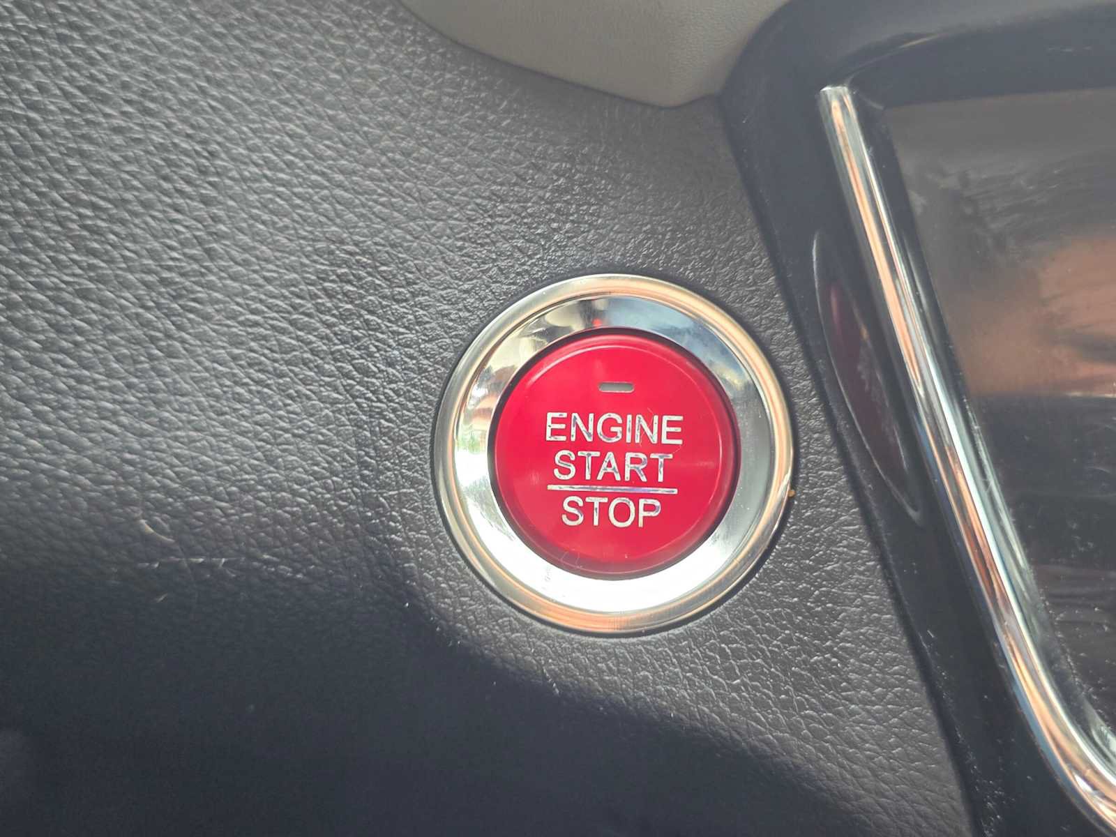 Used 2018 Honda HR-V EX image 30
