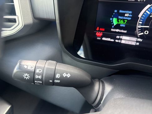 Used 2022 Toyota Tundra Platinum w/ Advanced Package image 29